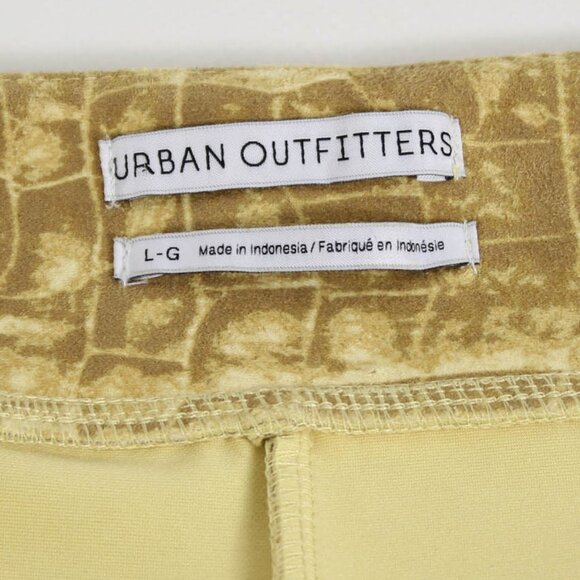 Urban Outfitters Yellow Snakeskin High Rise Shorts Large Zipper Detail - Picture 7 of 12